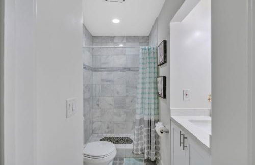 Close to Downtown! Private Yard, Fire Pit,Games - Photo 17