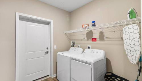 Elegant 3BR/2BA Condo Near Beaches & Attractions - Foto 2