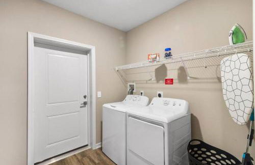 Elegant 3BR/2BA Condo Near Beaches & Attractions - Foto 2