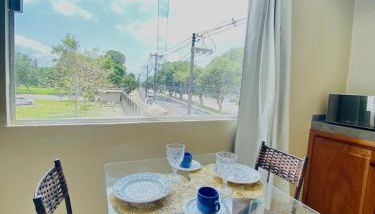 Flat 3 com cama queen e ar-condicionado, perto do Parque da cidade - Foto 2