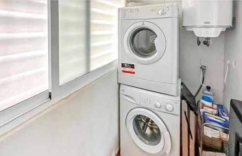 Cozy Apartment In Villajoyosa With Private Swimming Pool, Can Be Inside Or Outside - Photo 27