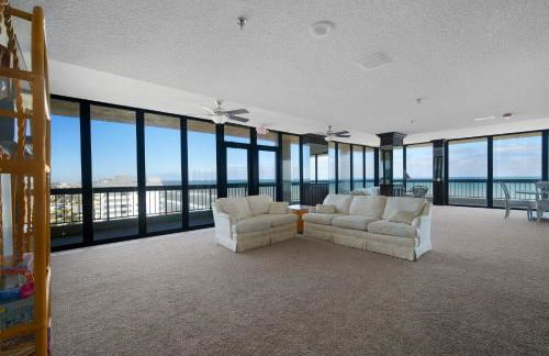 Luxury, Direct Oceanfront Unit and Balcony, Northeast Corner, Heated Pool, Garage Parking - Photo 53