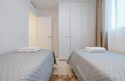 Magical 2BR Condo in the Heart of Cambrils - Photo 21