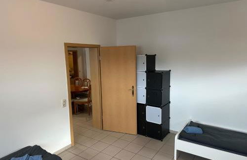 3 Schlafzimmer, Wohnzimmer, Küche, Bad, Terrasse, Parkplatz - Foto 10