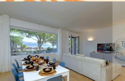 The Lake Giant with Lake View Renovated 2025 DesenzanoLoft Official Partner Homes & Villas by Marriott Bonvoy - Foto 1