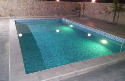 Greek Style Ground Floor Apartment & Pool - Foto 31