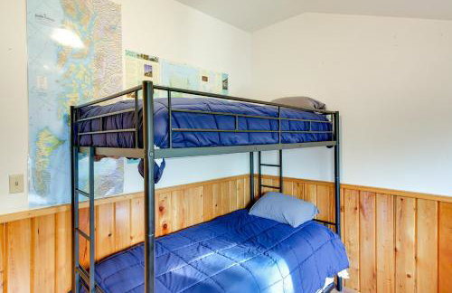 Forested Coffman Cove Cabin with Wood-Burning Stove! - Foto 21