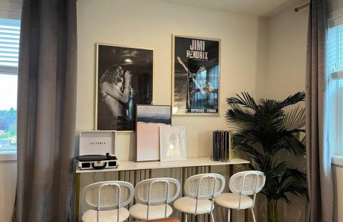 Kenny's Sweet Suite - 84 Walkscore - Foto 13