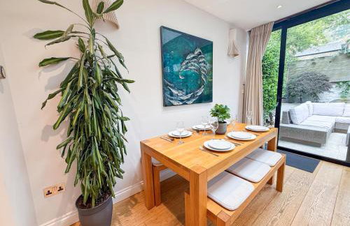 2-Bedroom flat with private patio & firepit in Shepherds Bush near Hammersmith by Staylio Ltd - Foto 6
