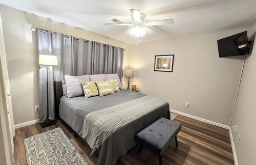 Serene Lakefront Retreat - Foto 13