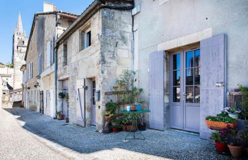 Les Nids de la Tour - Maison de charme au centre - Spa privé - Vue unique - Foto 20