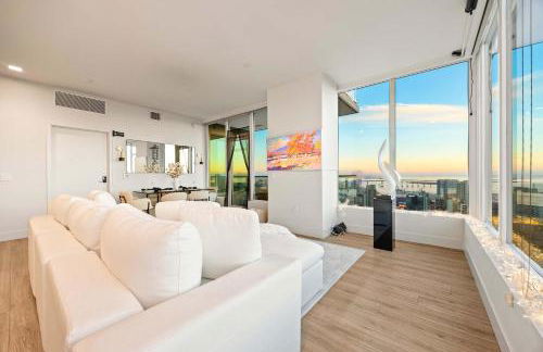 Luxury Penthouse 39th Floor · Ocean & Comic-Con - Foto 9