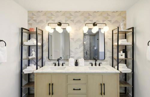 Pickleball, Htd Pool, Mini-Golf | 10 min to beach - Foto 36