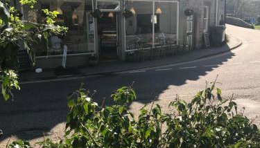 Chatsworth Edge Apartment - Photo 5