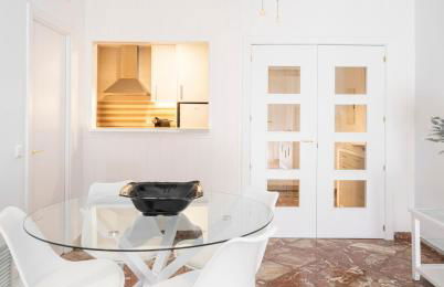 Ronda Suites 193 junto a hospitales y cerca centro con Parking Gratis - Foto 12