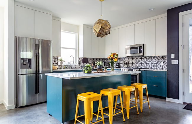 Disco Den w Hot Tub 6 min Walk to Rainey St - Foto 17