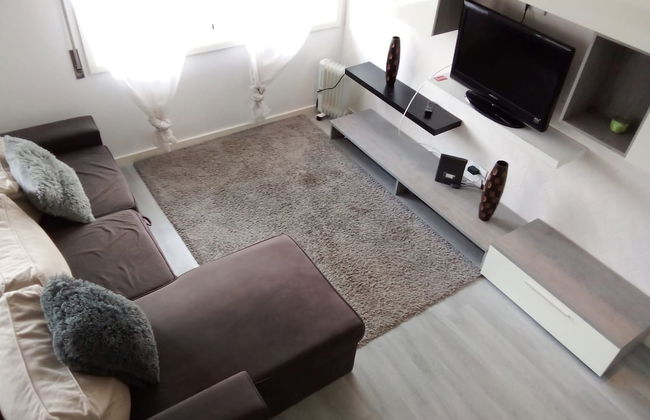 Miramar on Beach View Villa - Photo 5