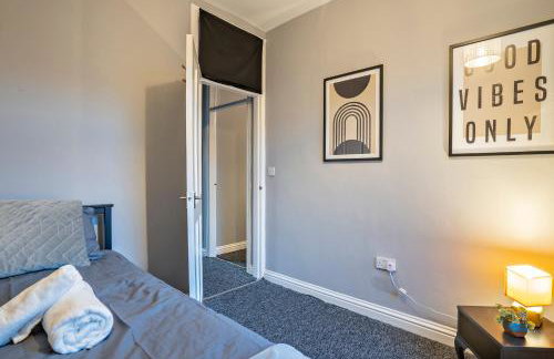 3Bed-Near A1 Motorway-FreeParking-by Holiday Homes - Foto 17