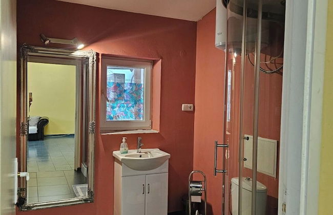 Galeria In The Garden - Photo 40