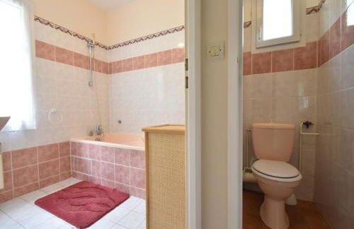 Charming holiday home with pool and pond - Foto 26