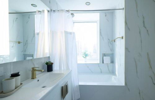 RARE Luxurious Apartment 1 Block From Time Square - Foto 6