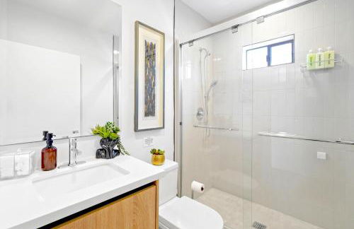 H- Fab Family 5BD 4,5BA NoHo Escape Near Universal with Games, Deck, Parking - Foto 50