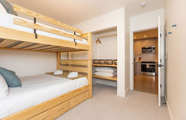 Tally Ho By Revelstoke Vacations - Photo 9