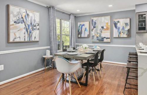 Cozy 4BR Townhome, Family Community, 40 Mins to DC - Foto 7