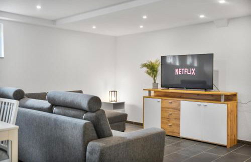 City Apartments- Work & Stay nahe Hannover - Photo 1