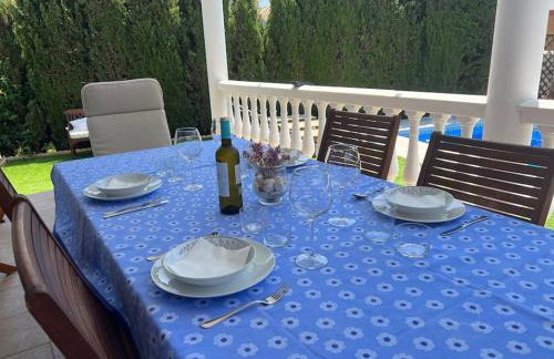 Chalet con piscina privada, parking y zona BBQ - Foto 28
