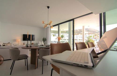 Mara's Apartments Higuerón West - Garden Villa - 246 m2 of Private Terrace & Garden - Like a House - Foto 7