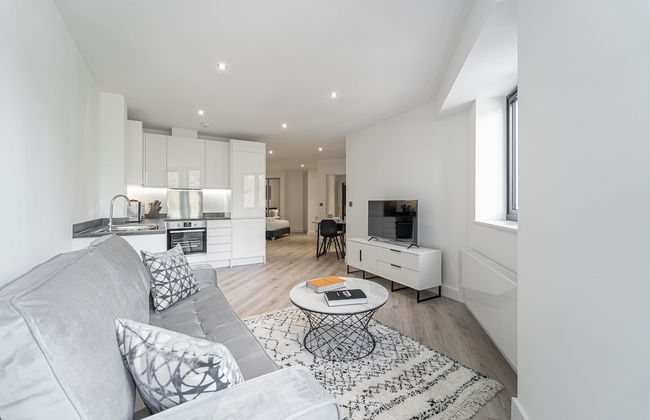 Seven Living Solihull - Broadoaks Studio - Photo 1
