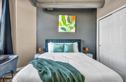 Colorful 2Bed Apt Heart of Downtown Lake Views - Foto 27