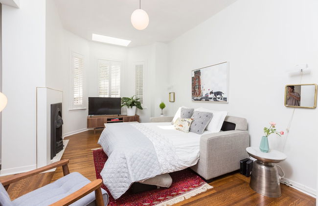 Applewood Suites - Queen West - Photo 6