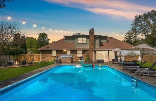 Zestlife-LuxuryEscape-ThemedRooms-Pool-GameRoom - Foto 42