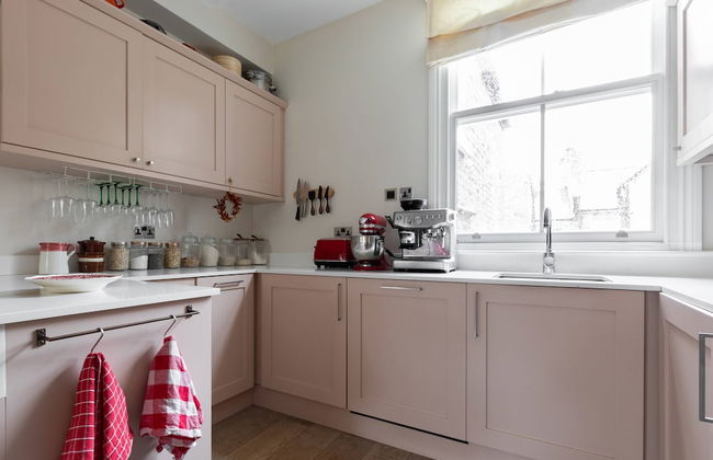 Brewster Gardens IV by Onefinestay - Photo 22