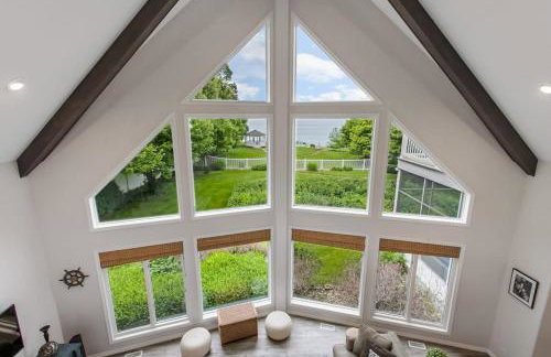 Spacious A-Frame with Lake Michigan Views & Hot Tub-Family Friendly - Foto 32