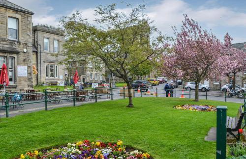 Addycombe Cottage - Photo 15