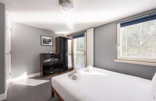 GuestReady - Modern home near Craigmillar area - Foto 2