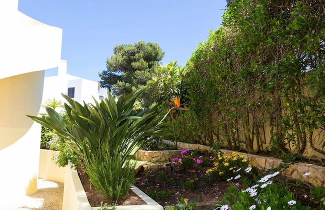 Silver Beautiful 4 Bedroom Vila Just Steps TO TH - Foto 27