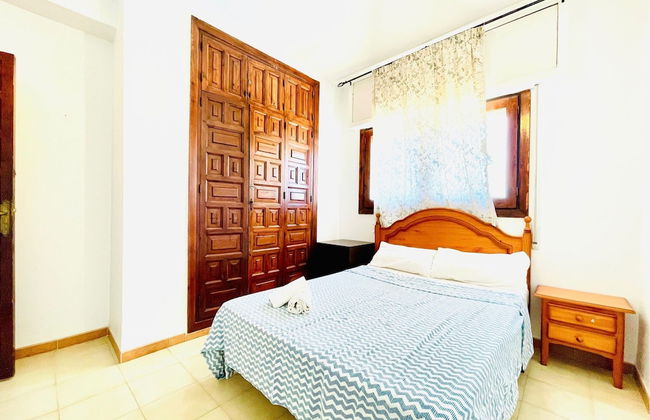 Mountain-view Apartment by Sea - Foto 9