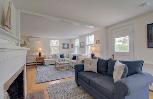 Short drive to town and popular beaches - Photo 13