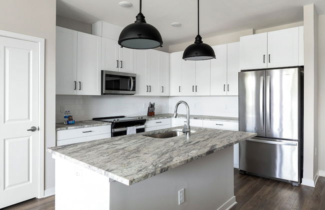 Landing Dry Creek Apartments - Photo 18