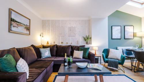 NEW! Incredible Home In Northwich By 53 Degrees Property, Perfect For Groups, FREE Parking! - Foto 3