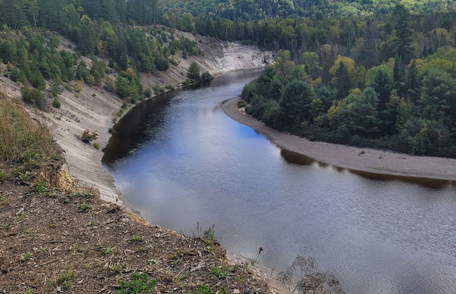 Stunning 2-bed House - Photo 20