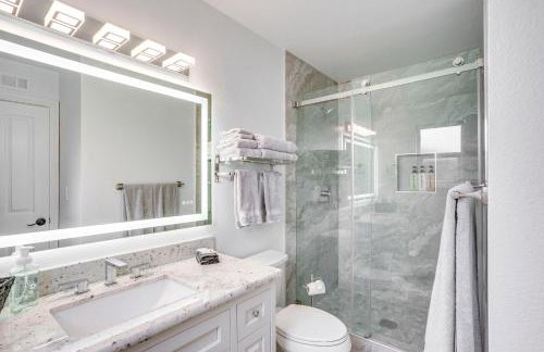 Idyllic Tustin Home with Private Patio and Grill - Foto 13