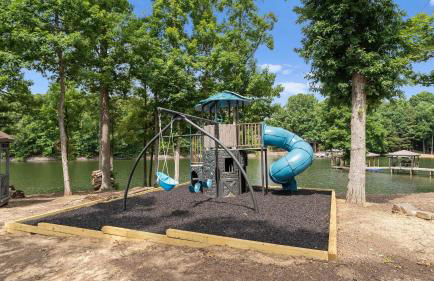 Pool • Hot Tub • Game Room • Fire Pit • Lakefront Paradise Pointe by AvantStay - Foto 108