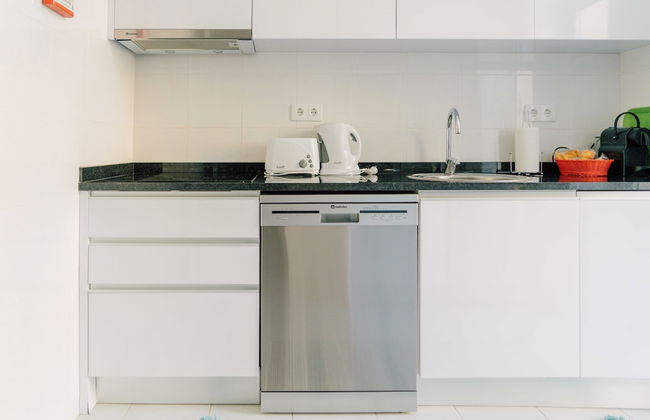 Oporto Yellow Villas - Photo 22