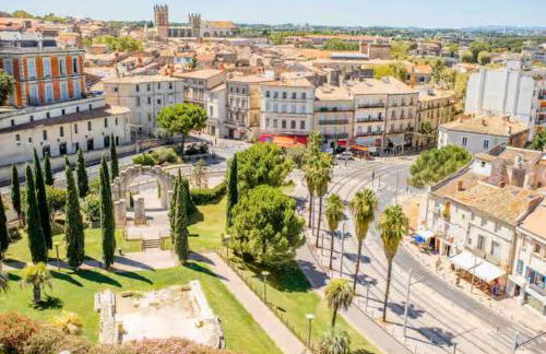 Charming 1 Bedroom Apartment with terrace air conditioning and private parking - Photo 21