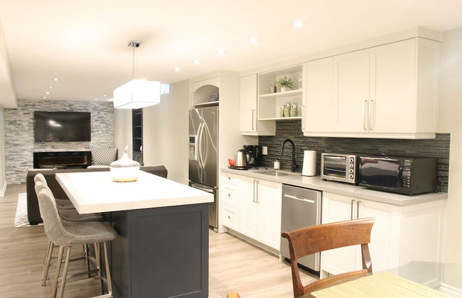 Fully Furnished Private Guest Suite - Foto 21